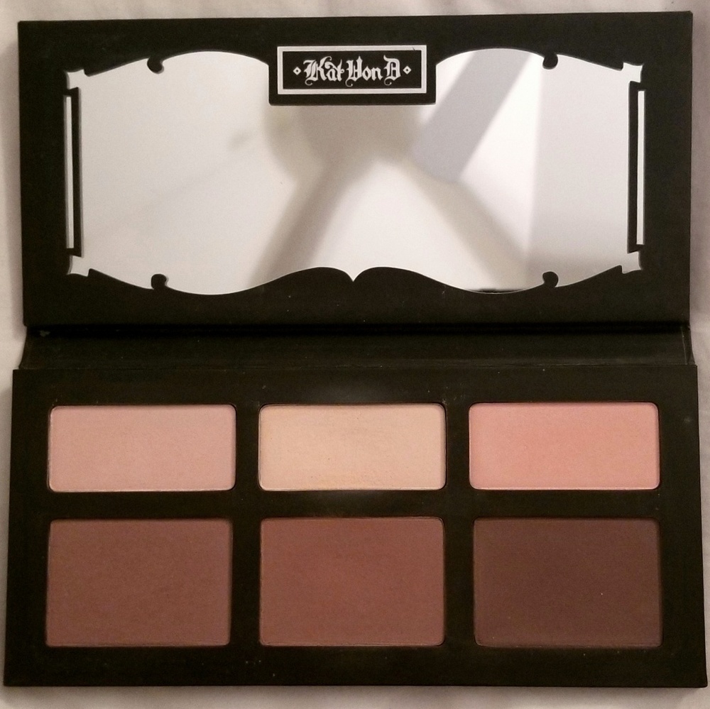Kat Von D Shade Light Contour Palette